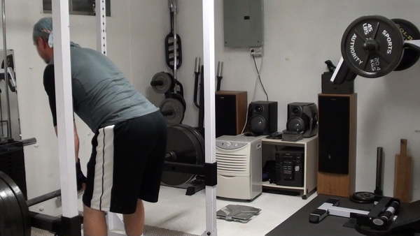 How to Use Partial Range Stiff-Legged Deadlifts to Blast Your Upper Back, Improve Your Deadlift and Increase Your Bench Press