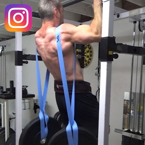 Band-Plate Hanging Weighted Pull-Ups
