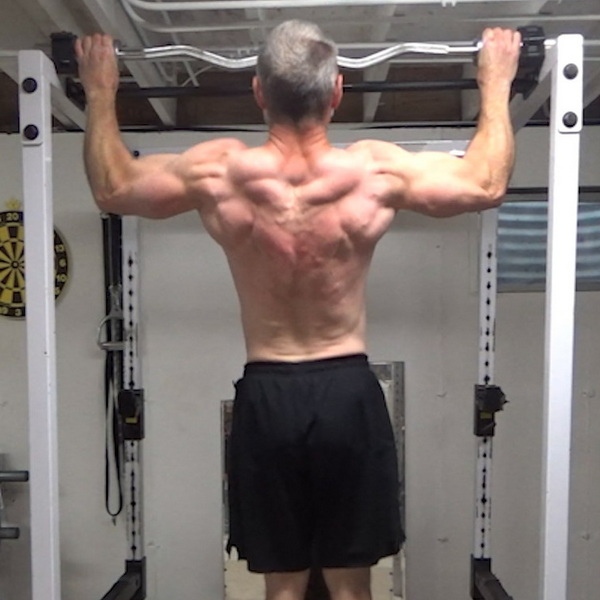 Fat & Wide Grip EZ Bar Pull-Ups