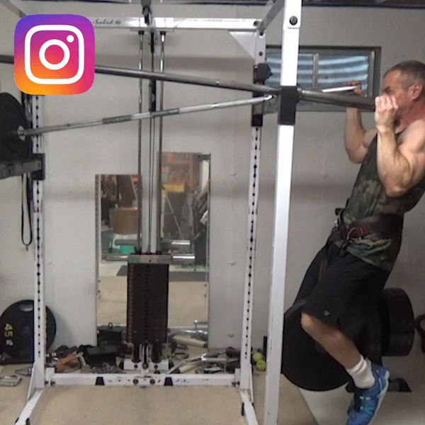 Two Bar Hanging Leverage Pulldowns
