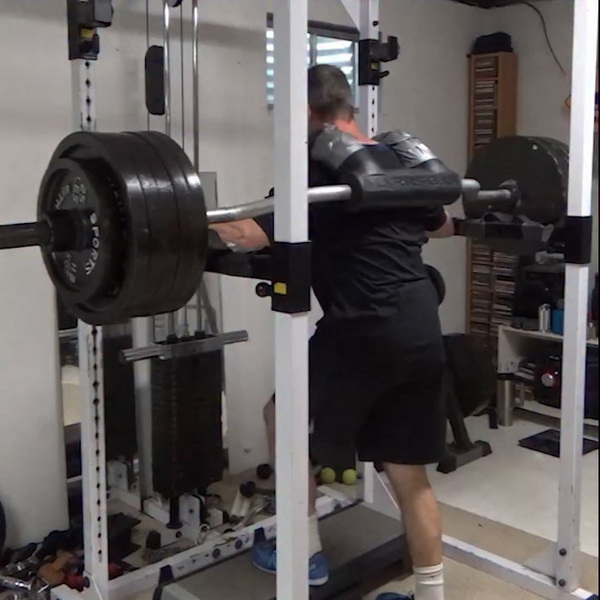 Heavy Stepping Intervals With 565 lbs