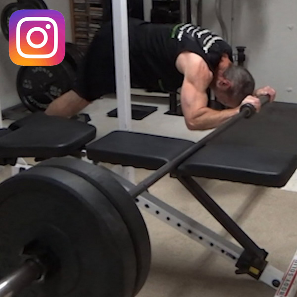 See Saw Bodyweight Tricep Extensions